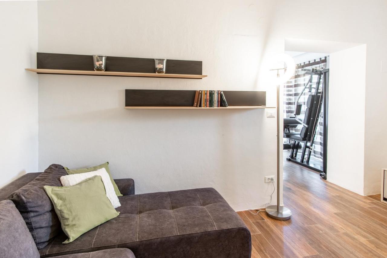 Apartment Trieste Hermes Art Sezana Exterior photo